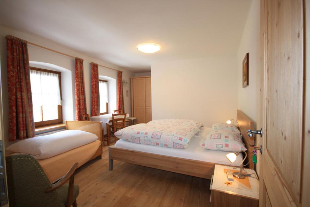 Haus Schmiedhofer Bed and Breakfast Niederdorf Exteriör bild